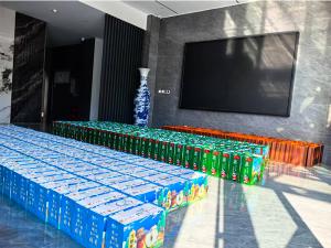 一份中秋禮，傳遞公司愛。